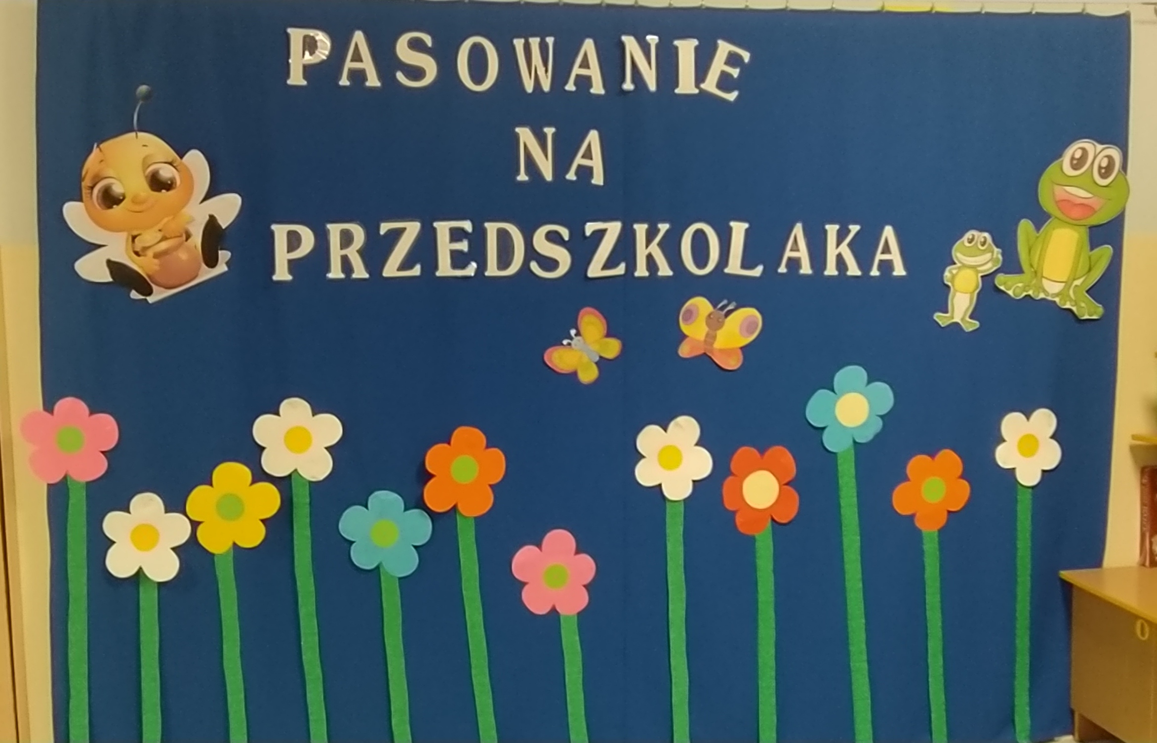 dekoracja i napis Pasowanie na Przedszkolaka