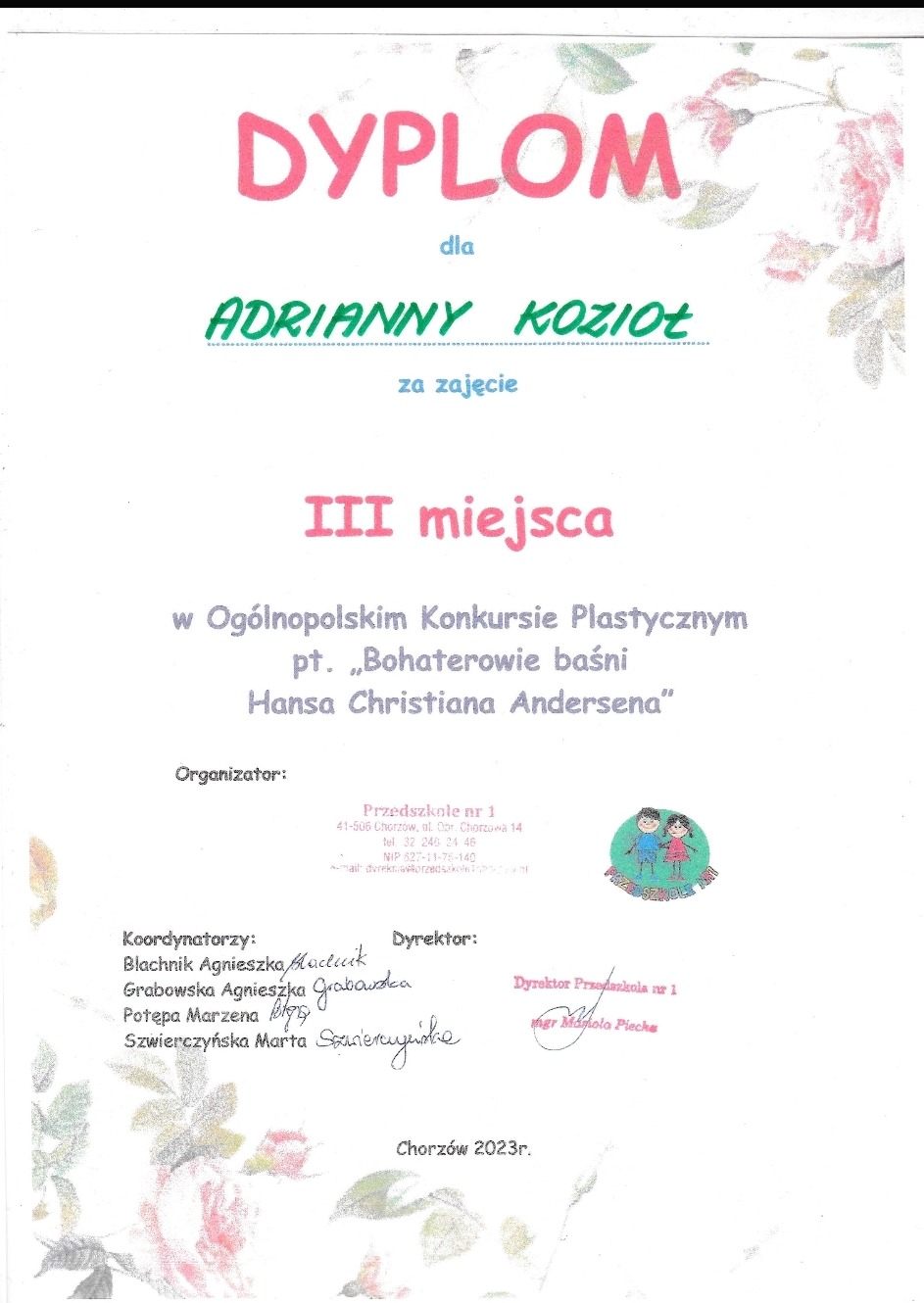 dyplom dla Adianny Koziol z grupy Jezyki