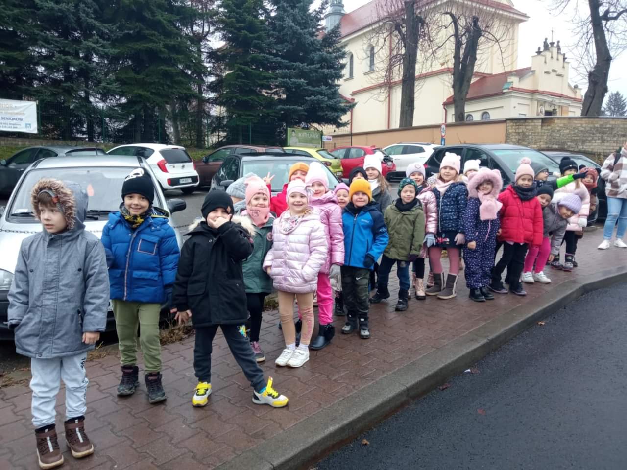 grupa jeżyki na wycieczce